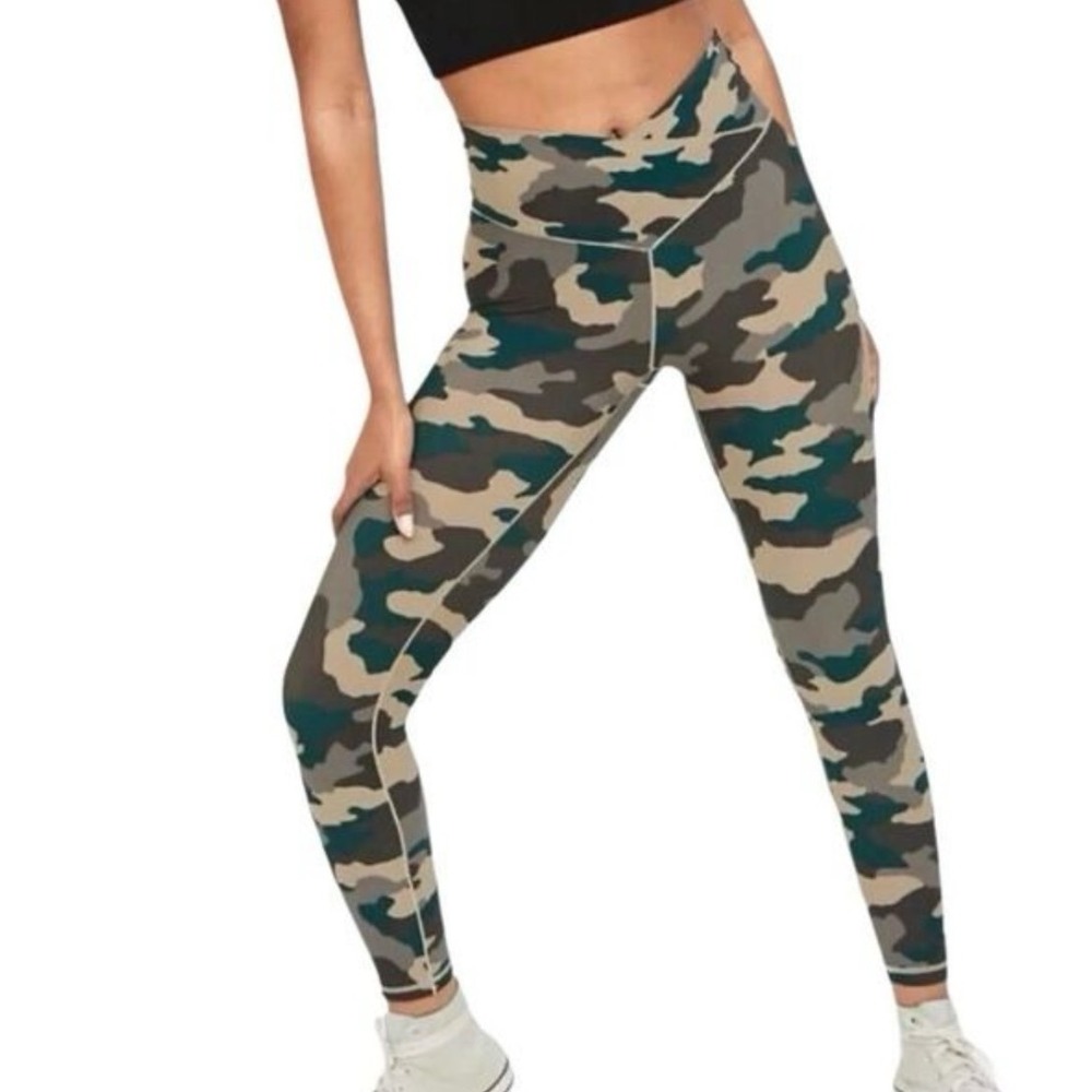 Aerie OFFLINE Real Me Crossover 7/8 Leggings Camo High‎ Waist Small NEW